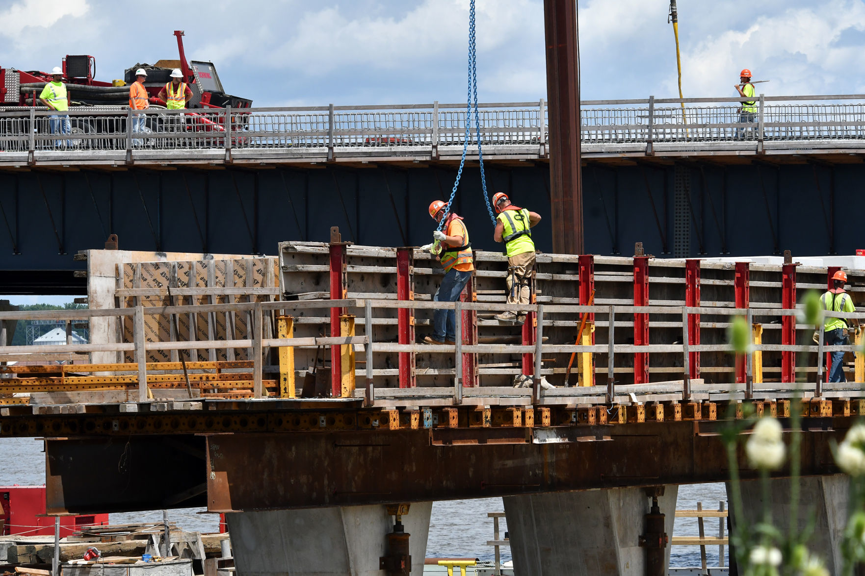 Interstate 74 bridge construction update